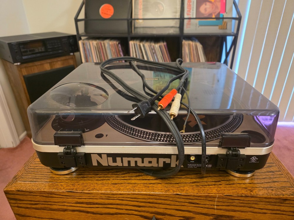 Numark Pro TT-1 Direct Drive Turntable ( Excellent Working Condition )
