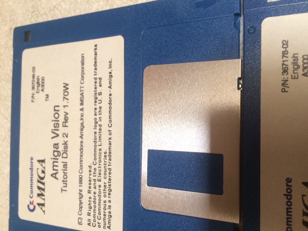 4 Vintage Commodore Amiga 2.1 Floppy Disks - Tuturoial - Boot - Program