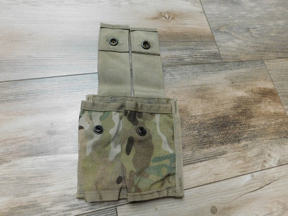 MOLLE II MULTICAM 40MM PYROTECHNIC POUCH (DOUBLE)