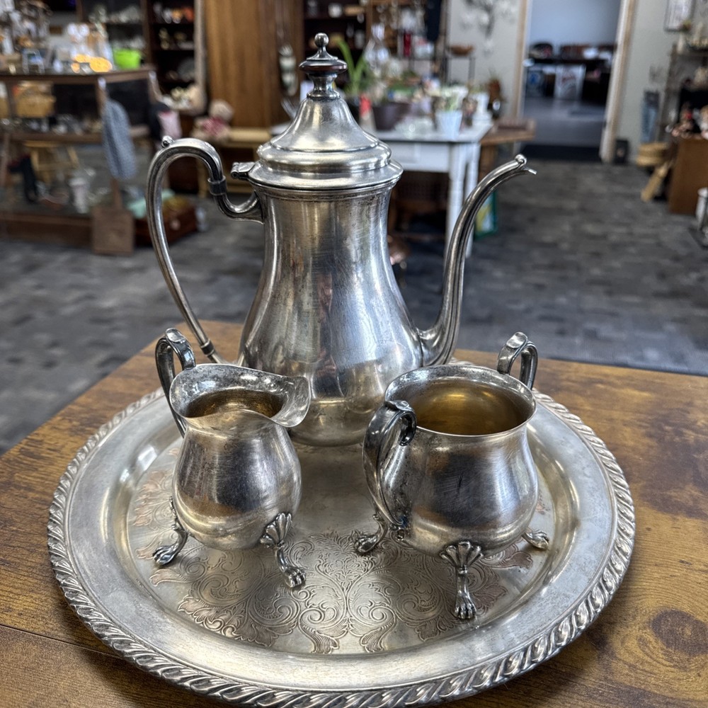 WM Rogers Leonard Silver Plated Tea Set of 4 pcs including tray