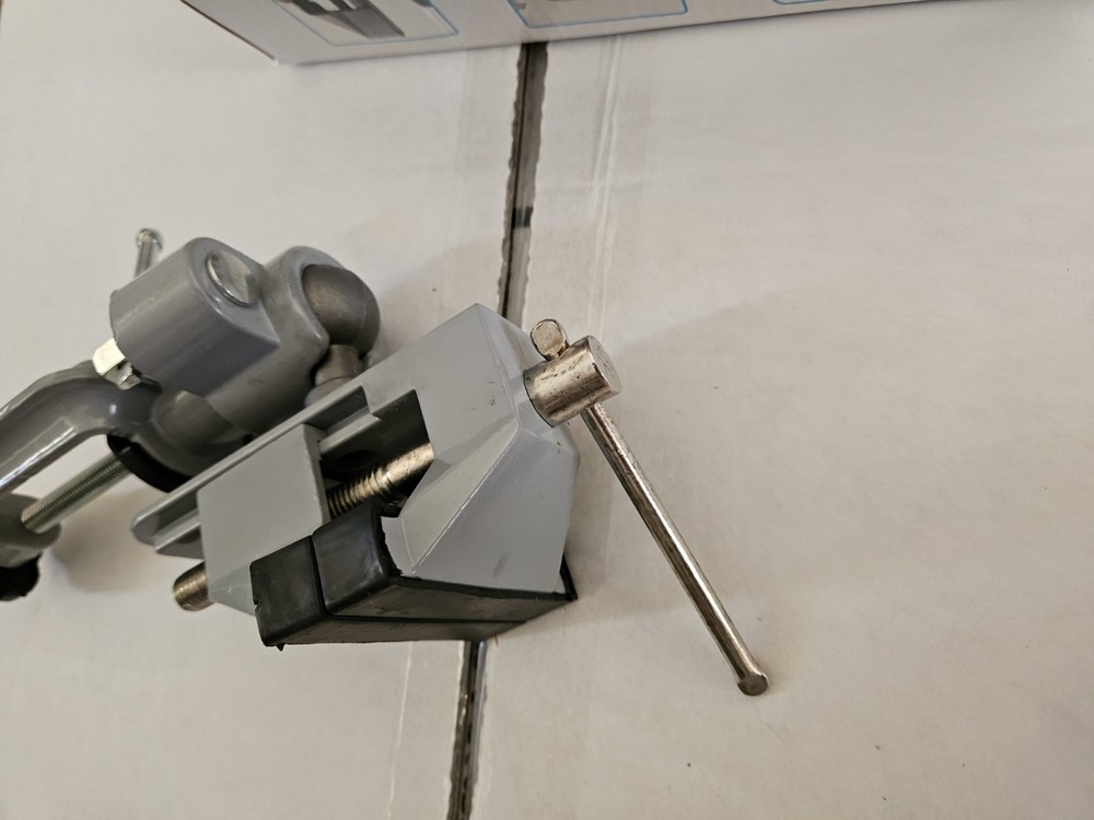 360 Degree Universal Work Bench Vice - New