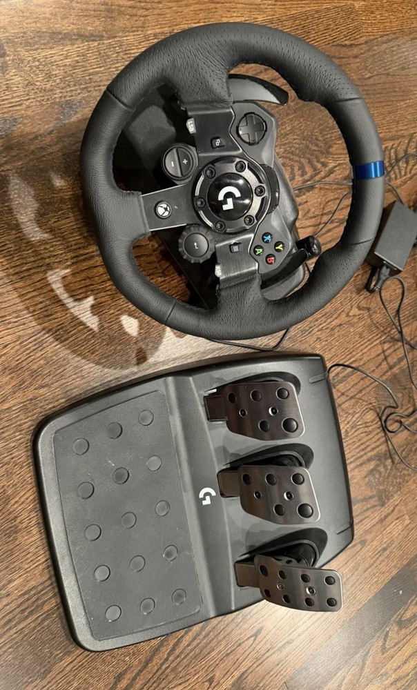 Logitech G923 TRUEFORCE Racing Wheel, Pedals & Power Adapter for Xbox Wired