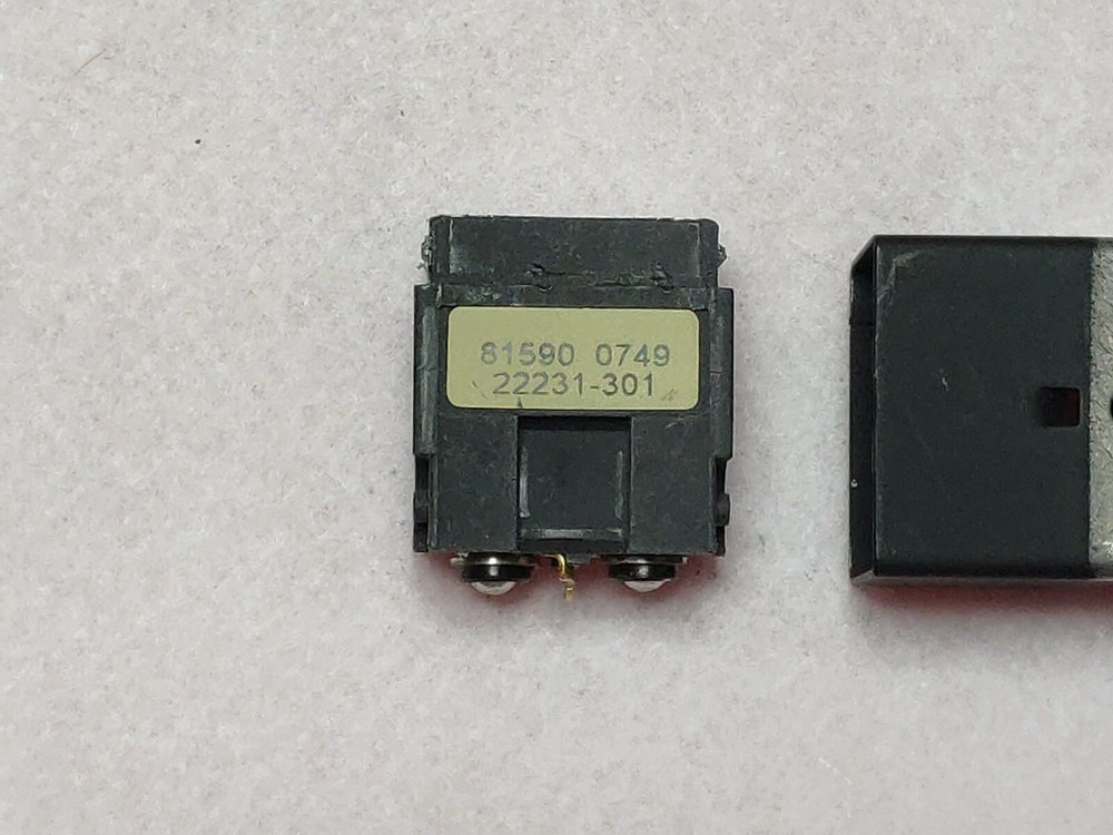 NEW** KORRY ELECTRONICS Korry Push Switch 81590 P/N:22231-001