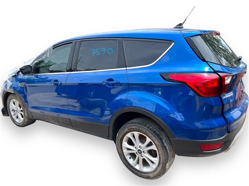 Fuse Box Engine Fits 19 ESCAPE 573528