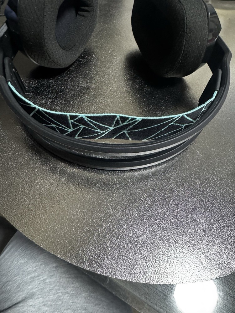 Logitech G535 Wireless Headset , USB Bundle Is Included .