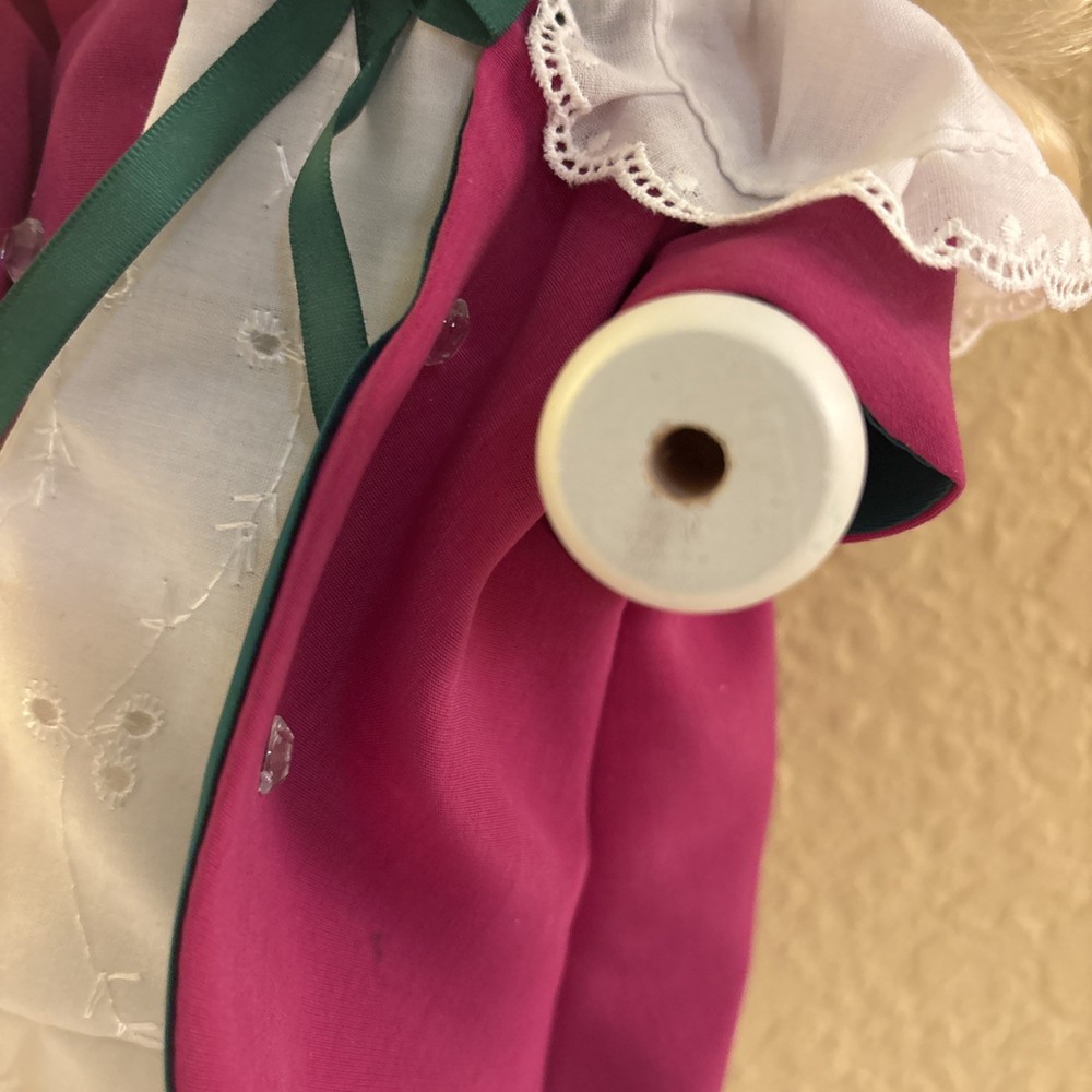Steinbach 17" Tchaikovsky's Nutcracker Clara 1997 Germany Left Hand Missing READ