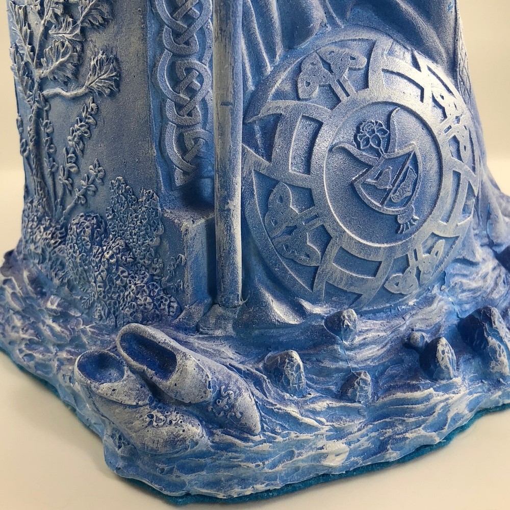Arianrhod - Hand cast Statue