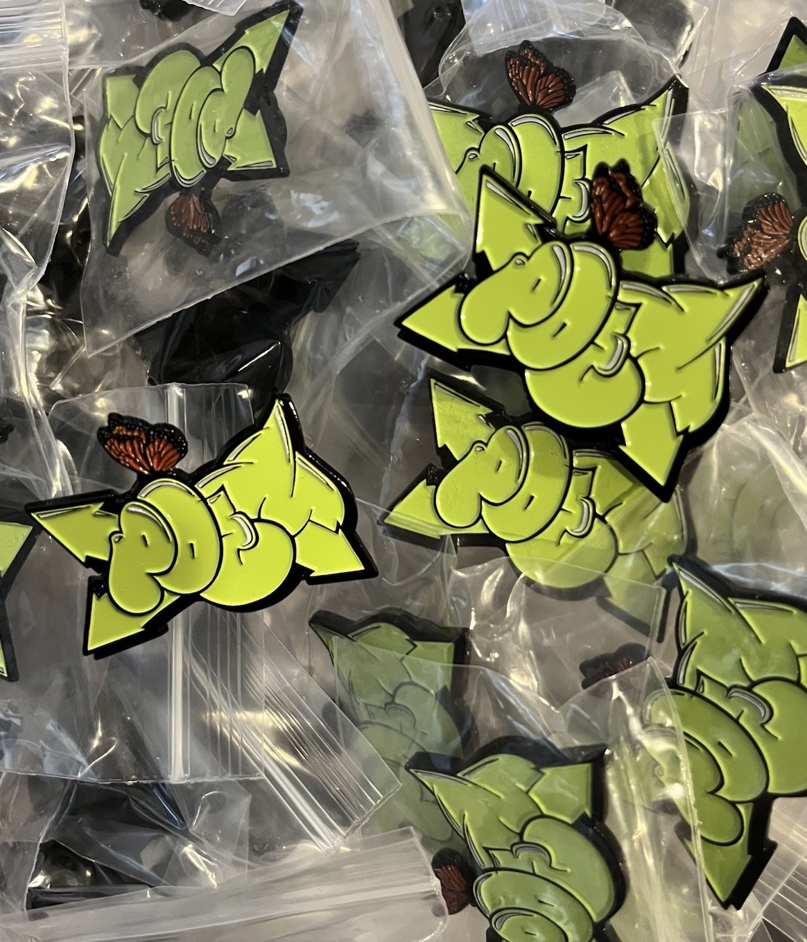 Green Poem Bubble collectible Graffiti Art enamel pins