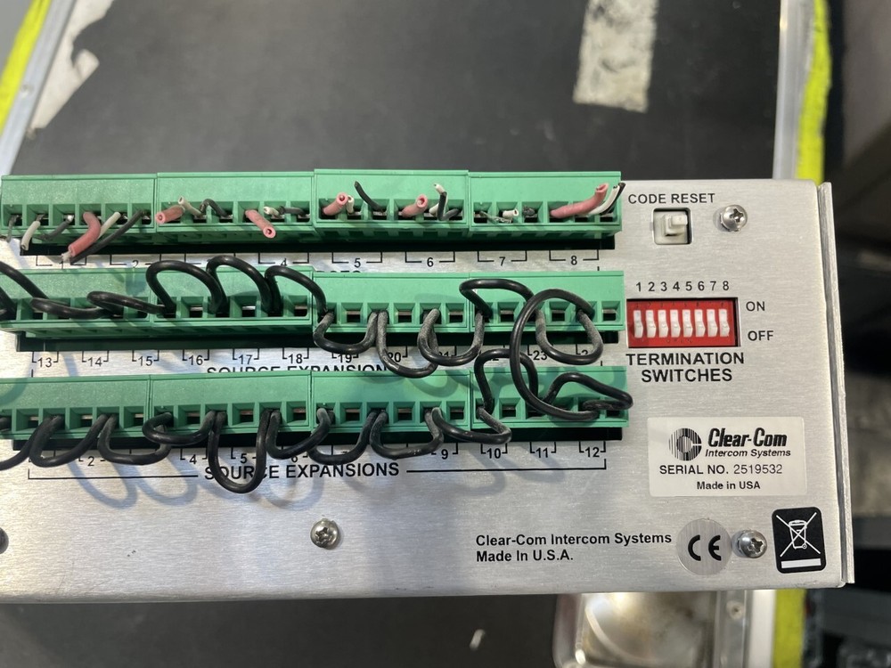CLEAR-COM RCS-2700 PROGRAMMABLE SOURCE ASSIGNMENT PANEL