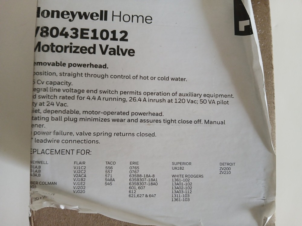 Honeywell Home Motorized Valve model V8043E1012