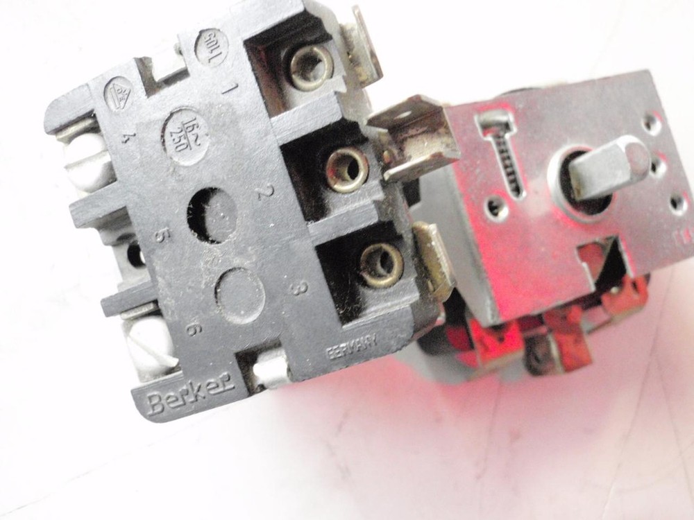 ELECTRICAL APPLIANCE SWITCH 2xON 16A/250V Berker 1060 AB