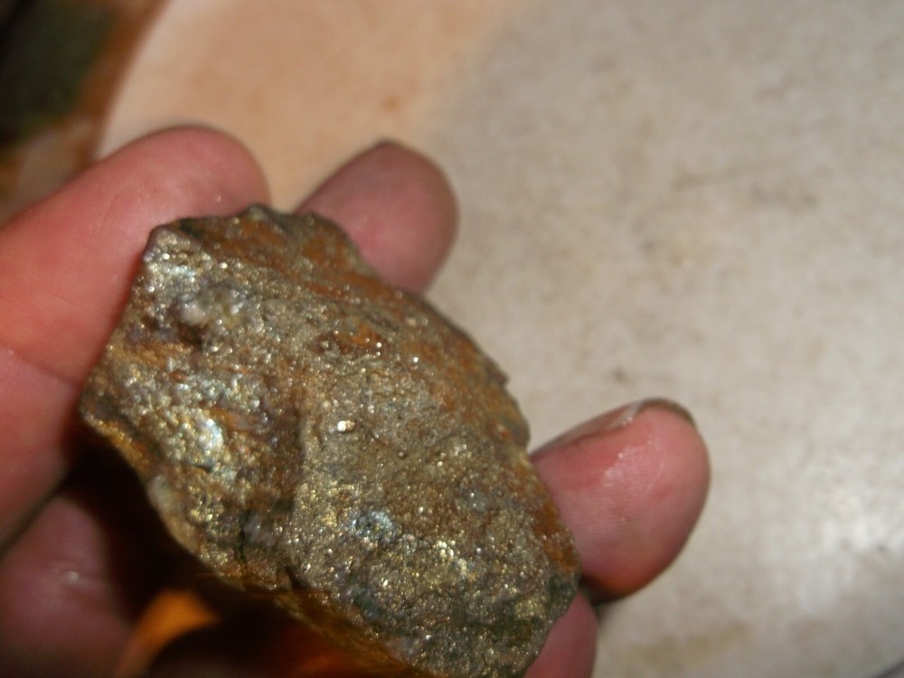 Gold, silver, copper, 75 grams samples ,ore high grade .