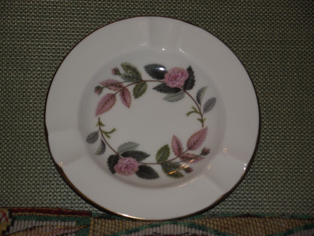 Vintage Wedgewood 4" Bone China Ashtray