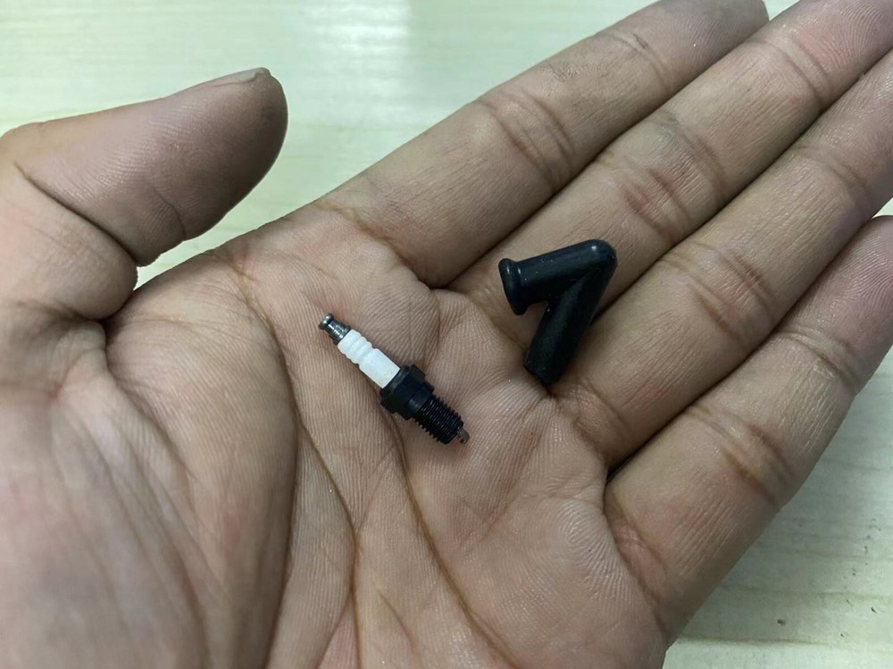 Spark plug fittings with inch thread 3/16-40