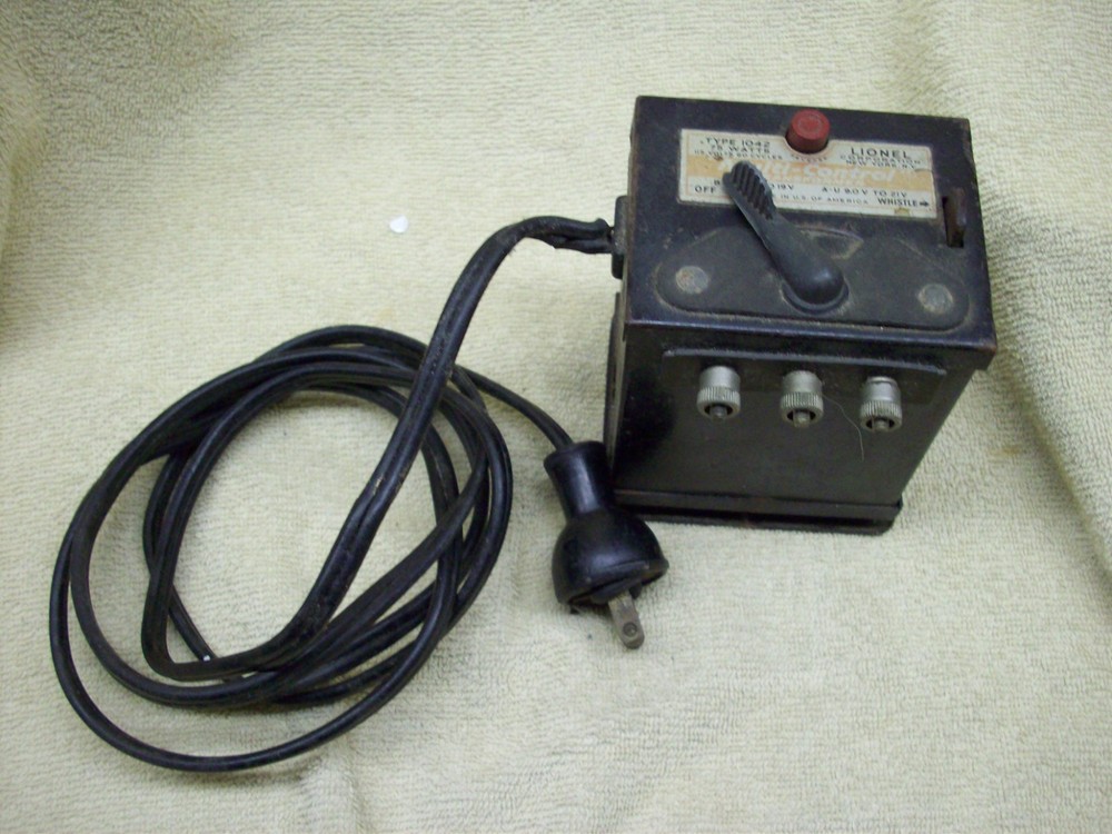 Lionel Type 1042 Multi Control Transformer 75 Watts Train Control