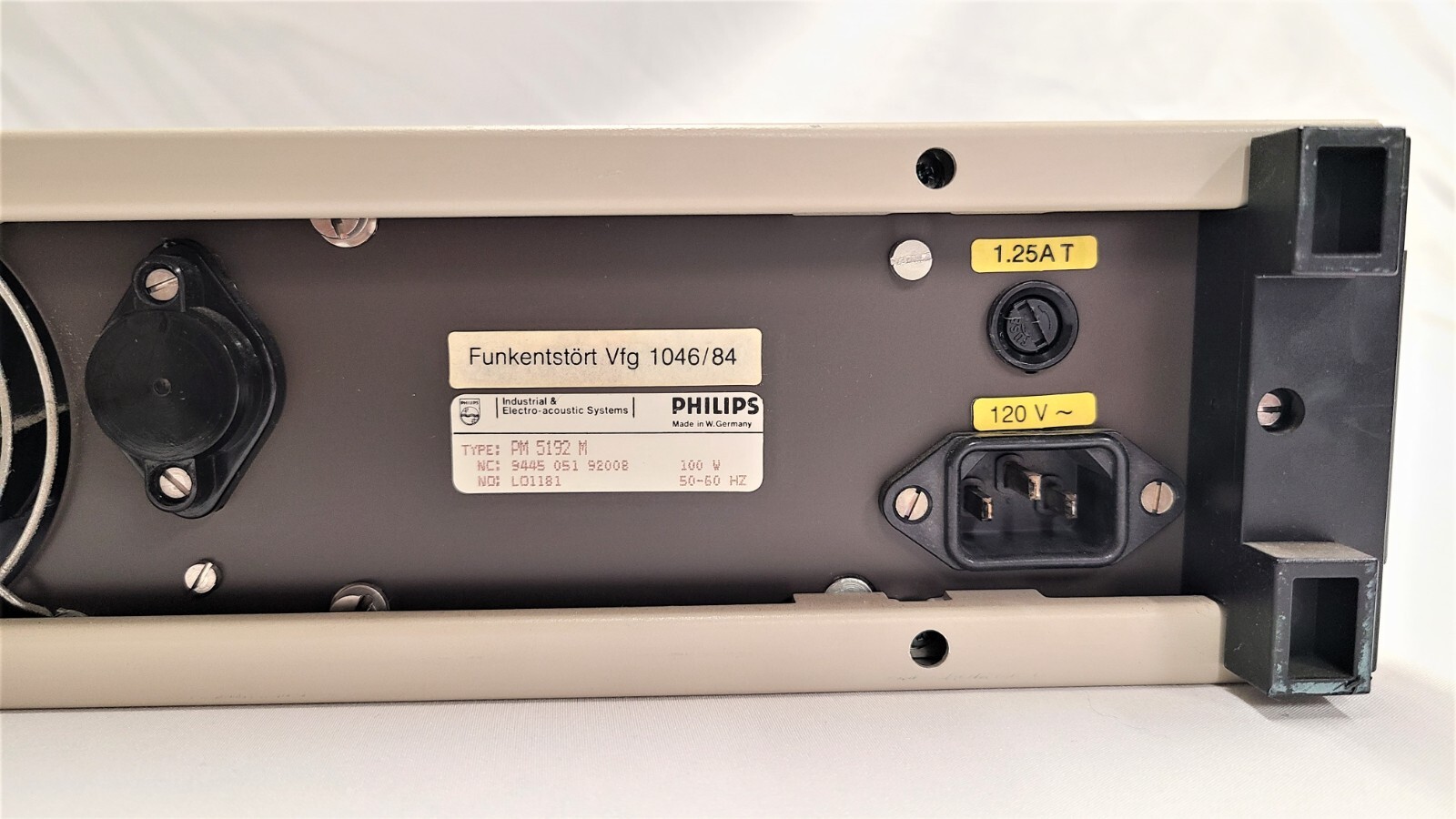 Philips Fluke PM5192 Programmable Synthesizer/function generator 0.1MHz-20MHz