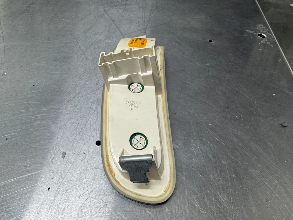 1997-2004 CORVETTE C5 LEFT DRIVER FRONT POWER WINDOW MASTER SWITCH OEM. #K32