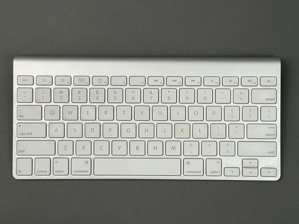 Apple Wireless Bluetooth Keyboard Genuine Model A1314