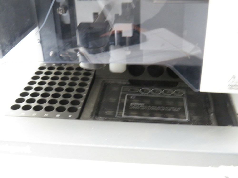 Spark Eksigent 920 Autosampler, Black