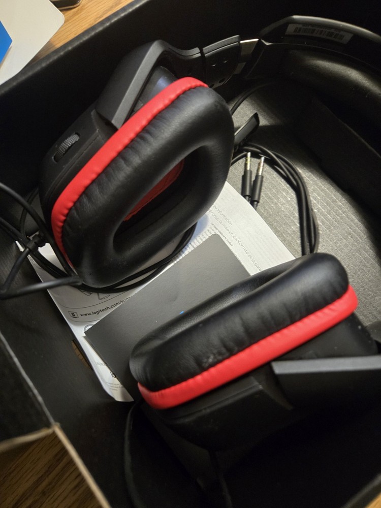 Logitech G332 Stereo Gaming Headset for PC, PS4