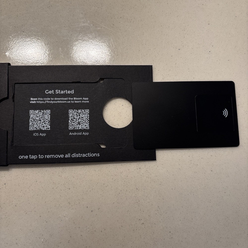 Bloom Card - App Blocker & Screen Time Tool - Metal Keycard for iPhone & Android