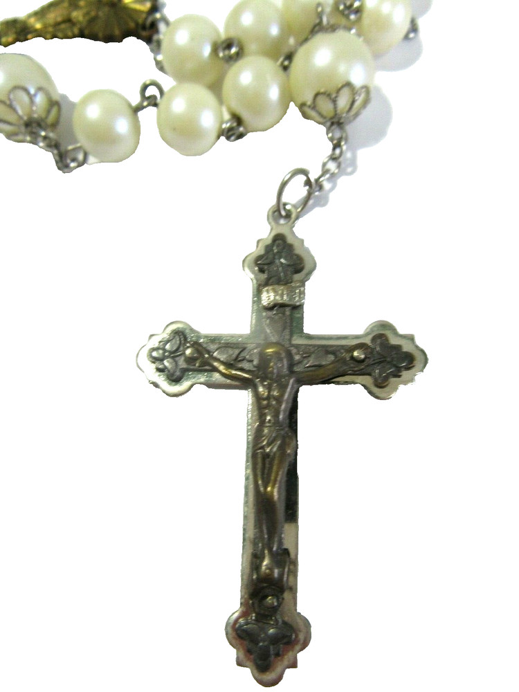 FAUX PEARL ROSARY CROSS CRUCIFIX