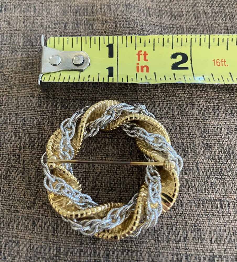Gold Silver Toned Wreath Type Brooch