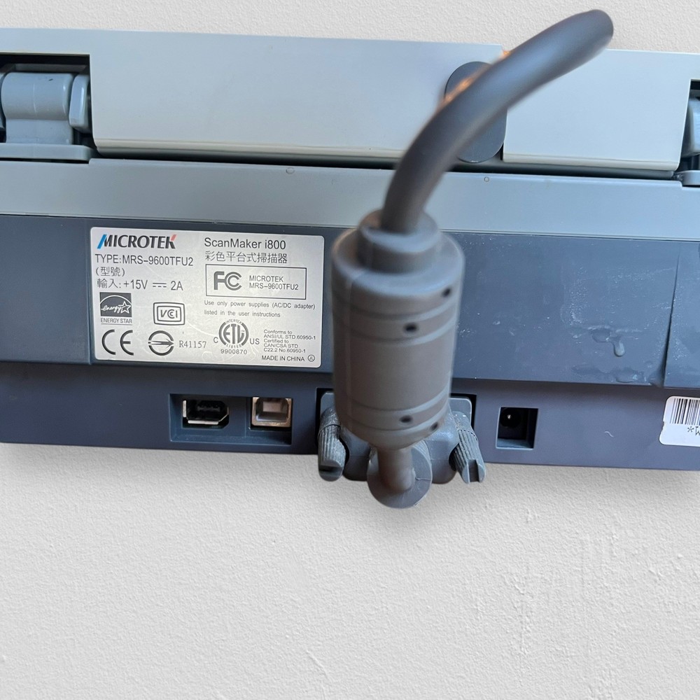 Microtek ScanMaker i800 Scanner Flatbed 48 Bit Color 9600x4800 DPI CCD Untested