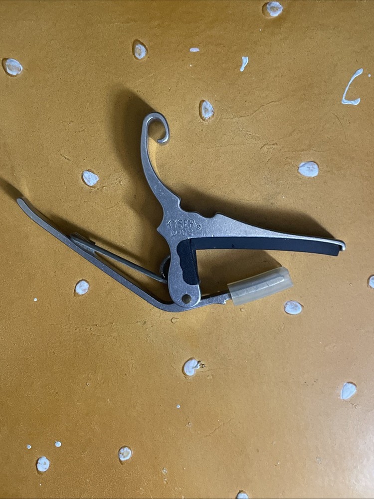 Kyser KG6B 6-String Capo - Silver