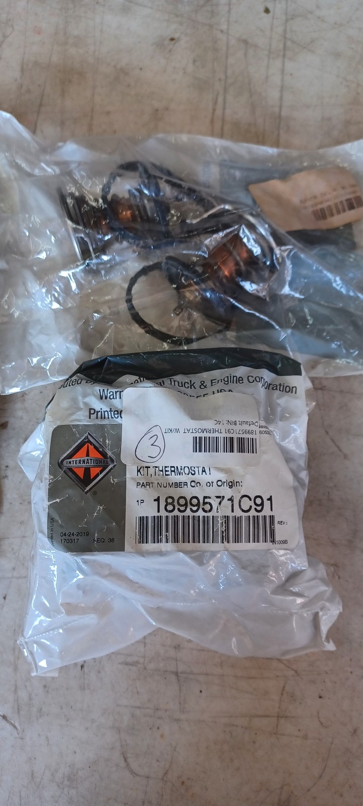 INTERNATIONAL OEM - THERMOSTAT KIT 1899571C91