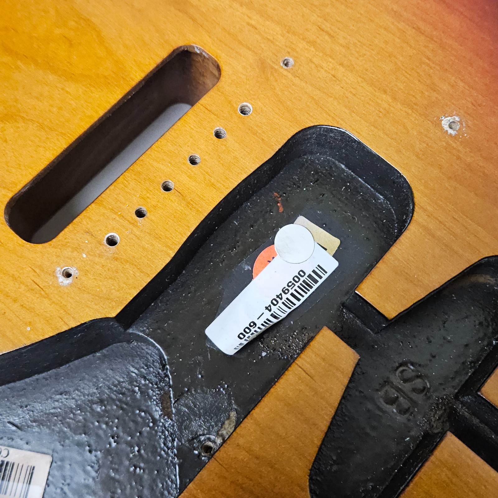 Fender USA Highway One Strat Alder Body Sunburst Satin Nitro Electric Guitar