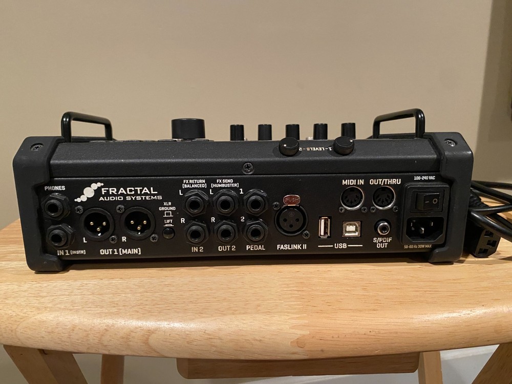 Fractal Audio Systems FM3 Amp Modeler, FX Processor *NEW IN BOX / SEALED*