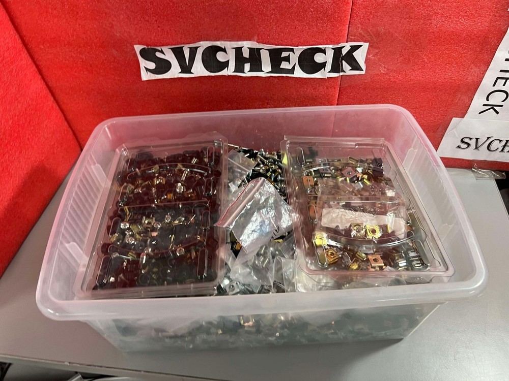 40 LB Rack Mount Screws and Cage Nuts for Rack Mount Server Cabinet