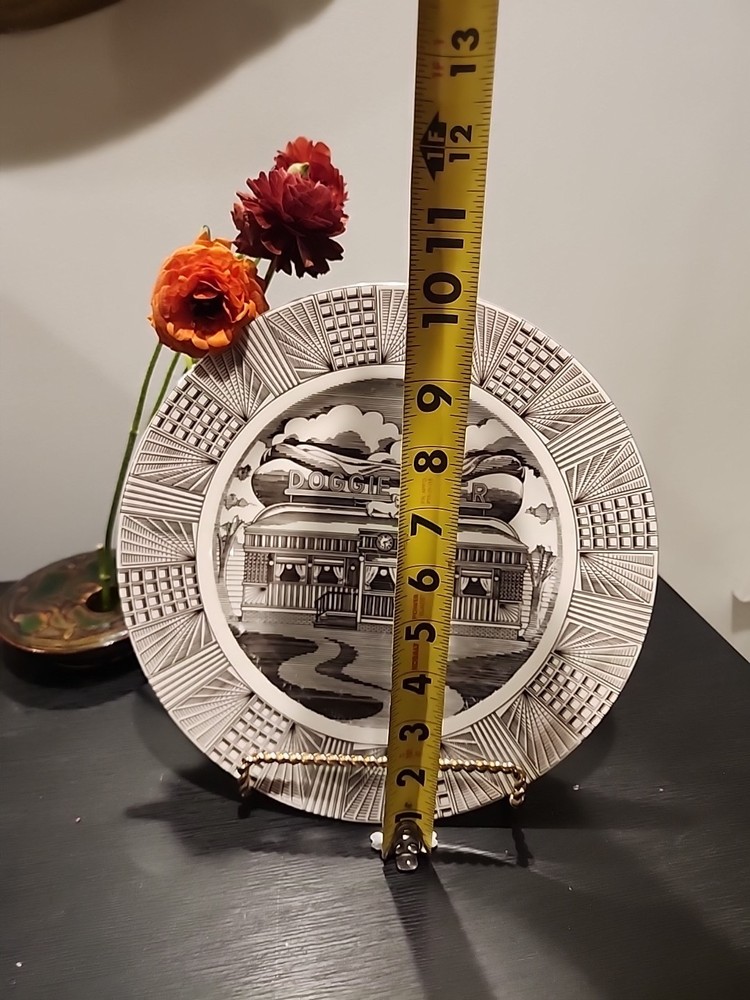 VINTAGE PLATE