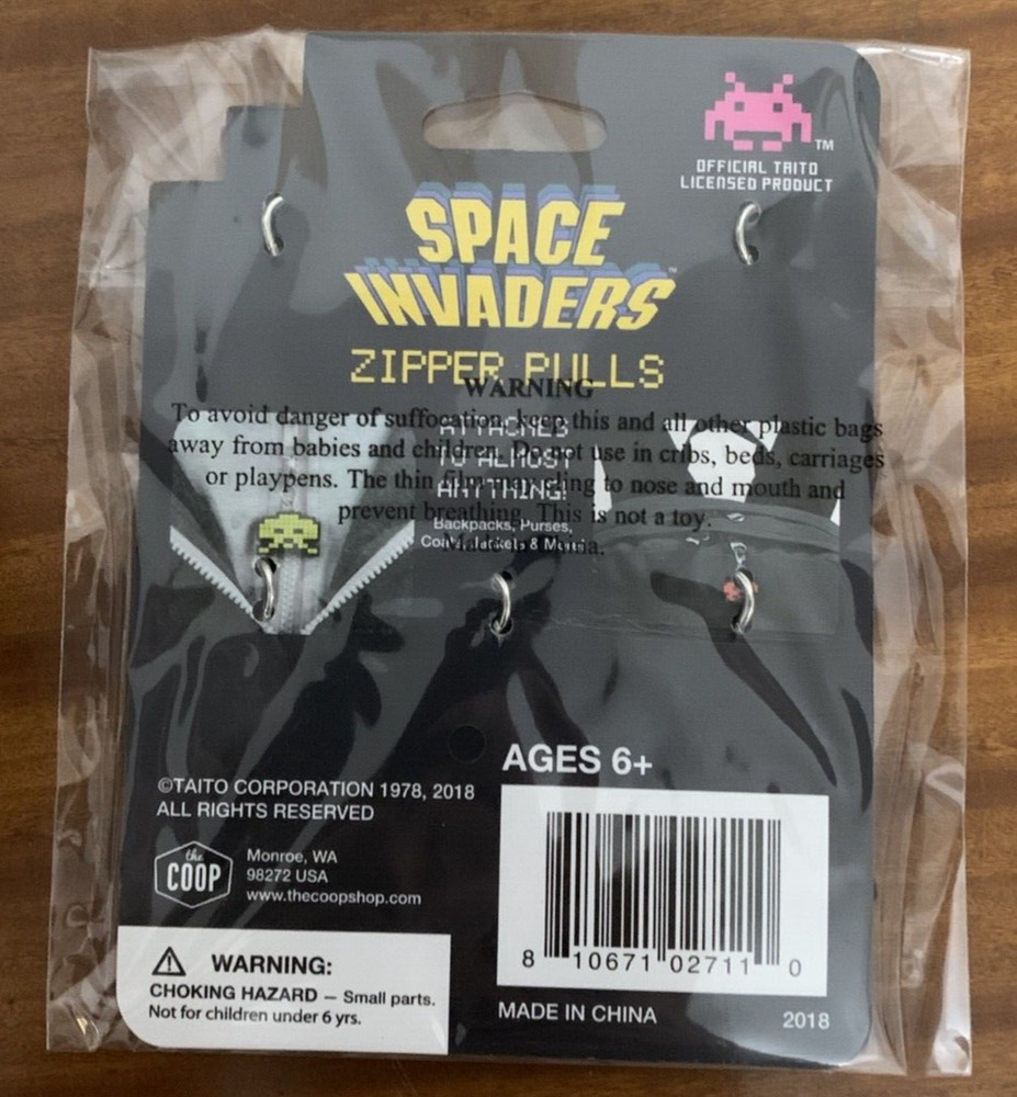 Space Invaders Aliens Zipper Pulls Unique Video Game Accessories | 5-Piece Set