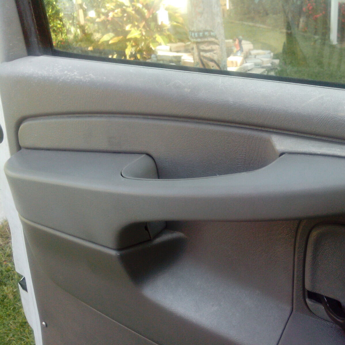 Inner Door Pull Handle Armrest For Chevy Express GMC Savana 03-19 Driver Side