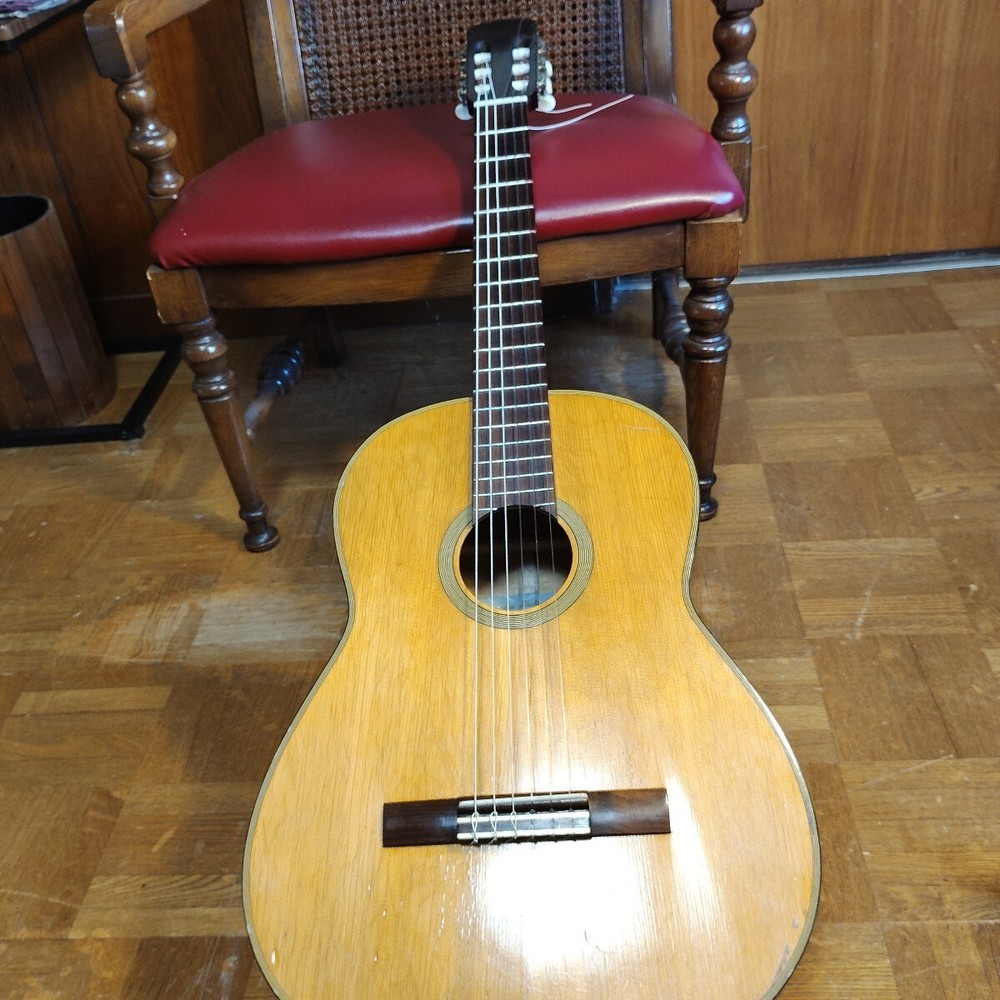 Hashimoto Kazuo All Solid Maple Guitar with Unique Tone and Charm
