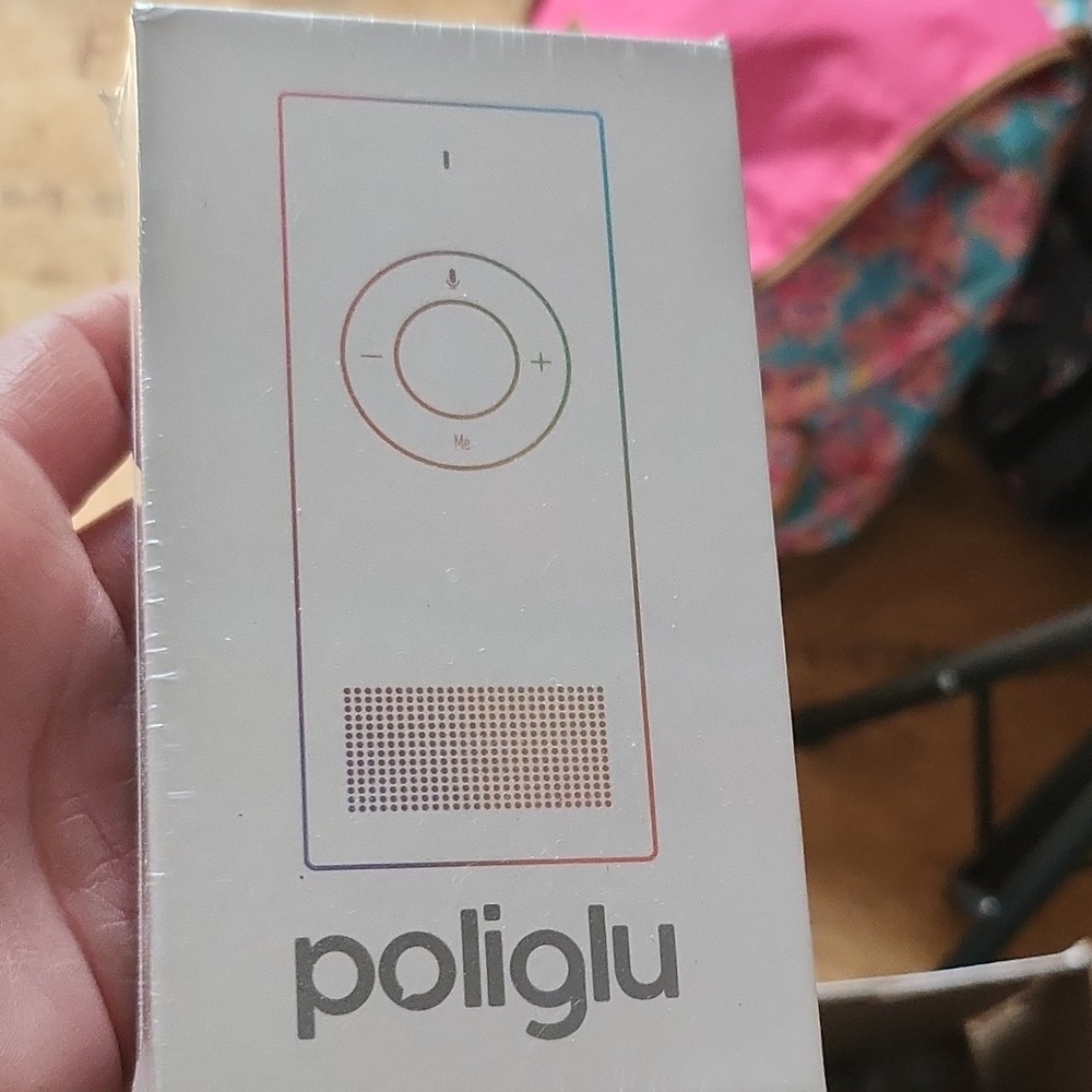 poliglu Multilingual Real-Time Handheld Translator Device, Quality Audio