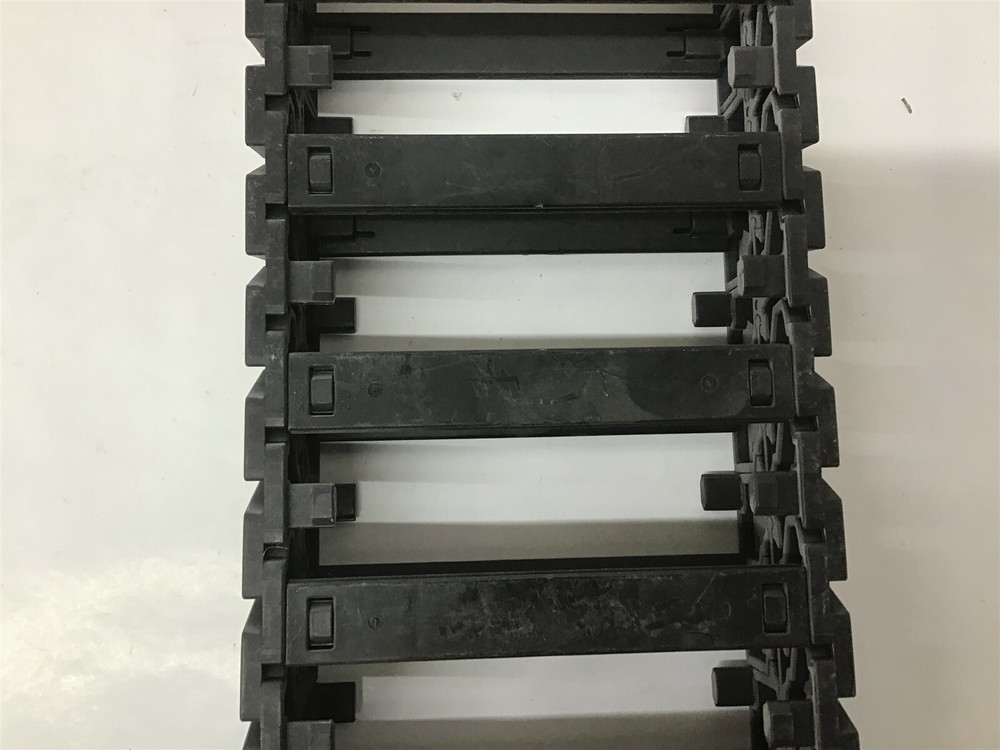 Igus E6.40.02.100 Chain Cable