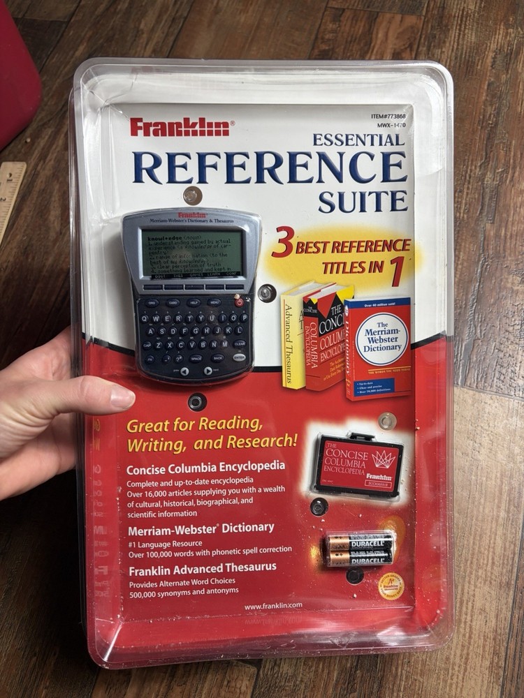 SEALED Franklin Dictionary & Thesaurus with Comprehensive Reference Set