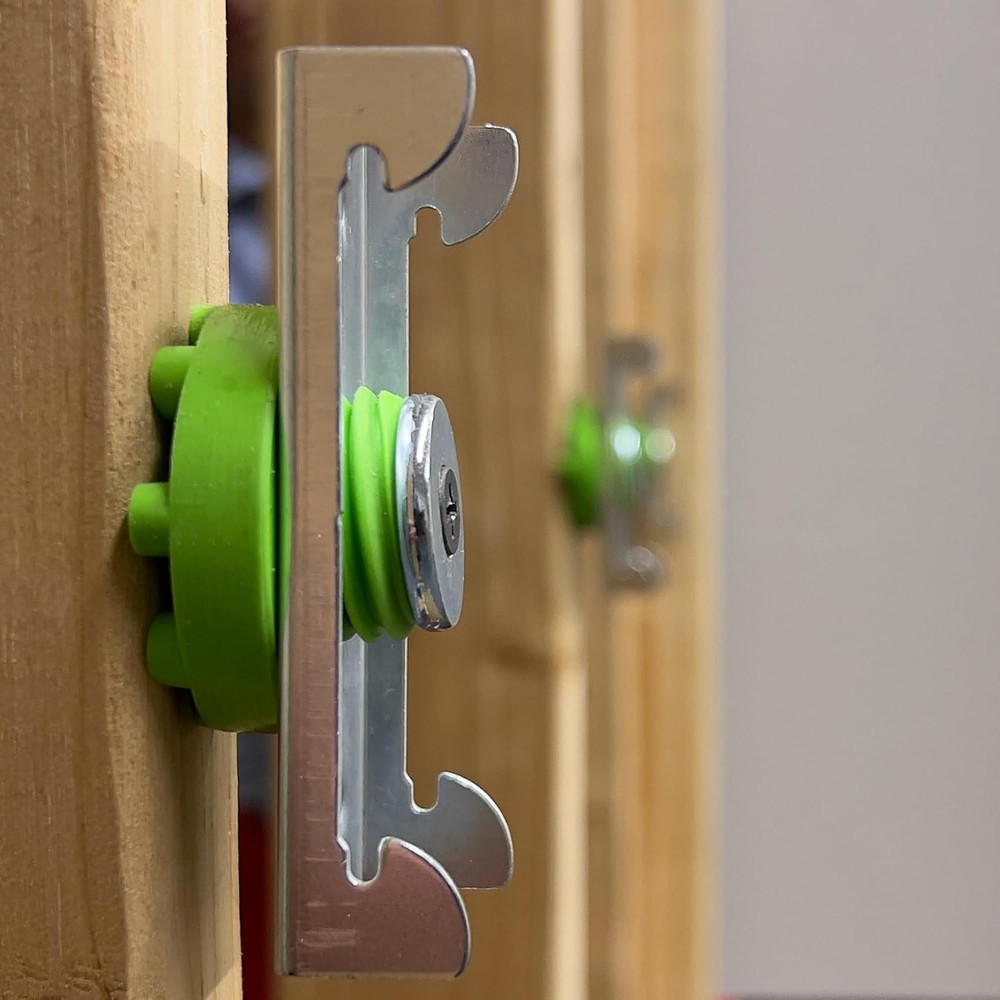 Quietclip - Sound Isolation Clip with Mounting Screws - for Installation between