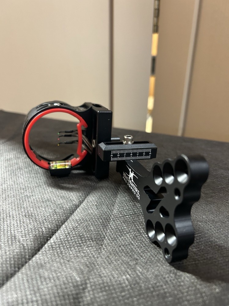 AXT Headhunter Micro Extreme Fiber Optic Archery Bow Sight