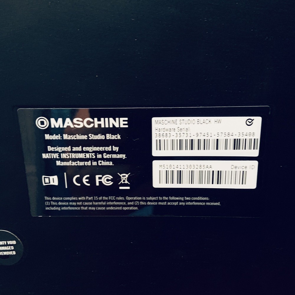 Native Instruments Maschine Studio Production & Performance MIDI Controller