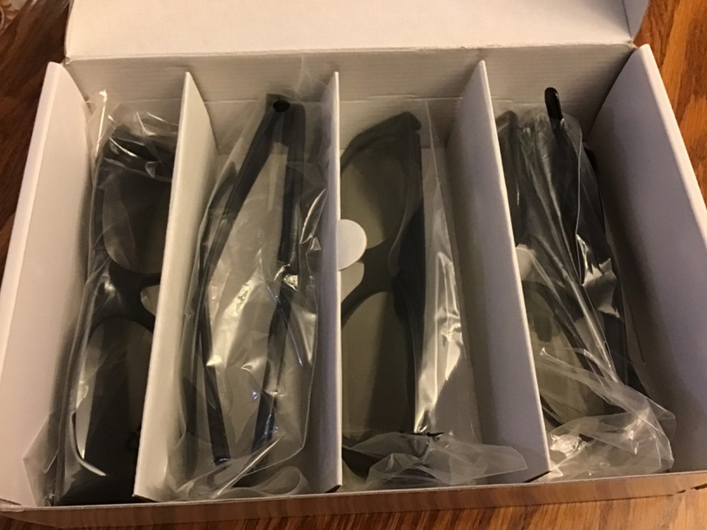Vizio Theater 3D Glasses 4 Pair