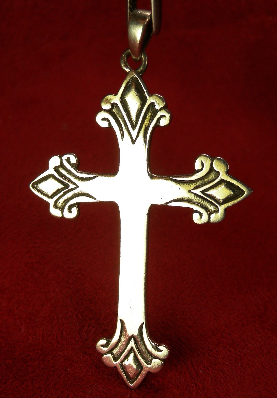 BERTHA’S VINTAGE VATICAN PILGRIMAGE STERLING SILVER HALLMARKED CRUCIFIX CROSS