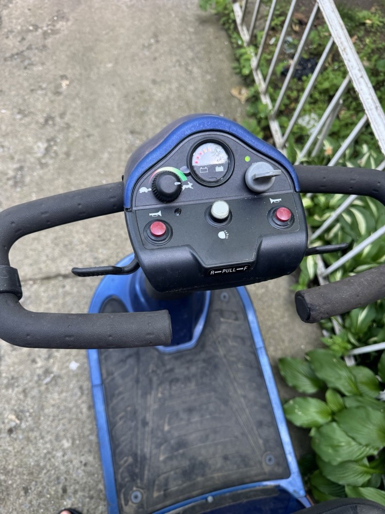 Electric Wheelchair