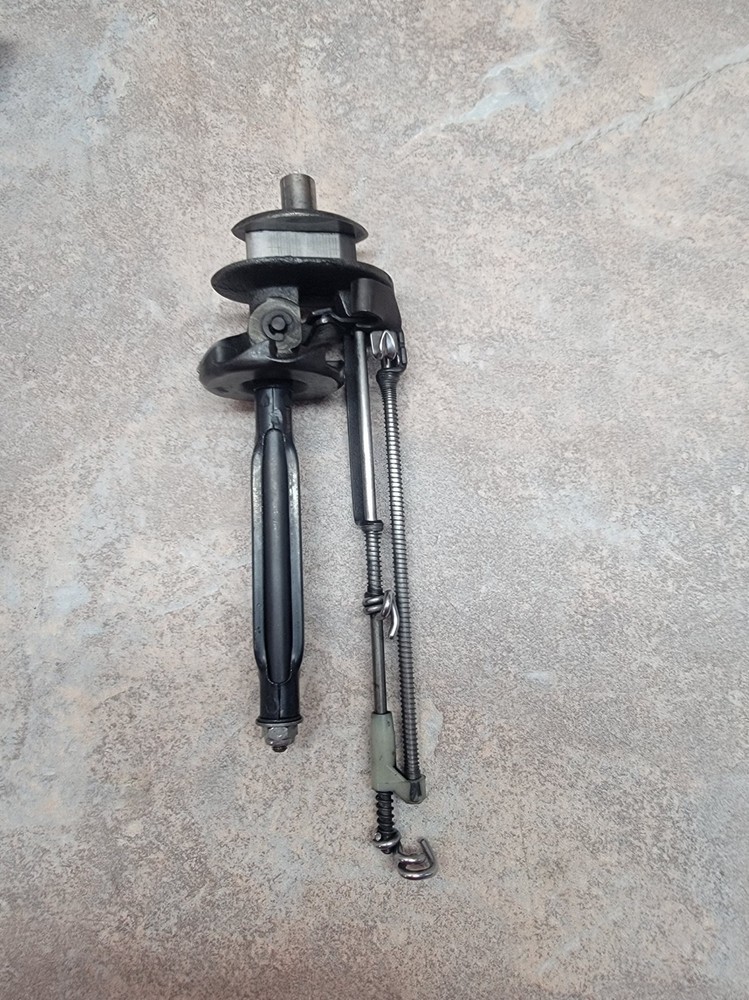 Mossberg Mosspeed Braider machine Carrier Spindle