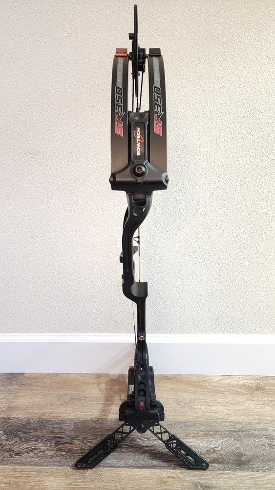Bowtech SR350 |Black| 70lbs| Right Hand |33ATA| Deadlock