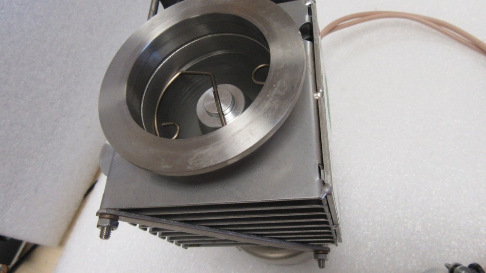 EDWARDS MODEL B30207110 DIFFUSION PUMP