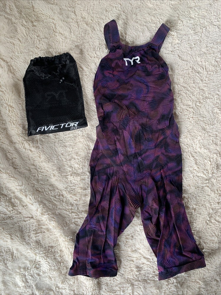 TYR Avictor 2.0 size 30 (used)